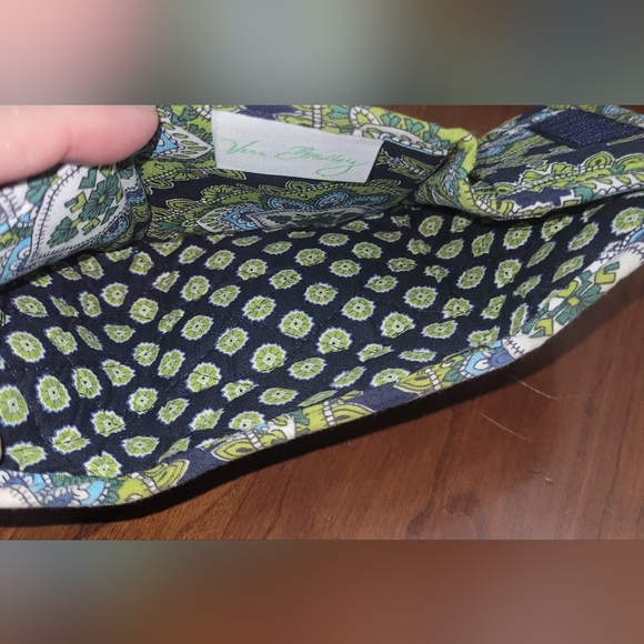 NWOT Vera Bradley Cambridge Pattern Blue Green Paisley Tri Fold Wallet. - Picture 5 of 6